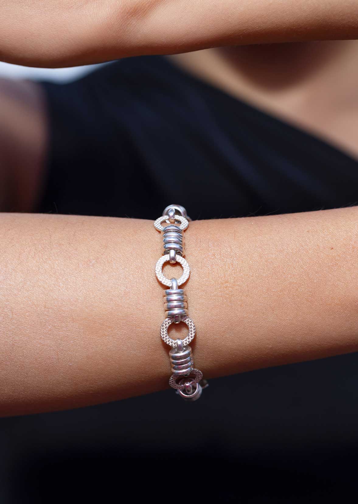 Pulsera Círculos entrelazados